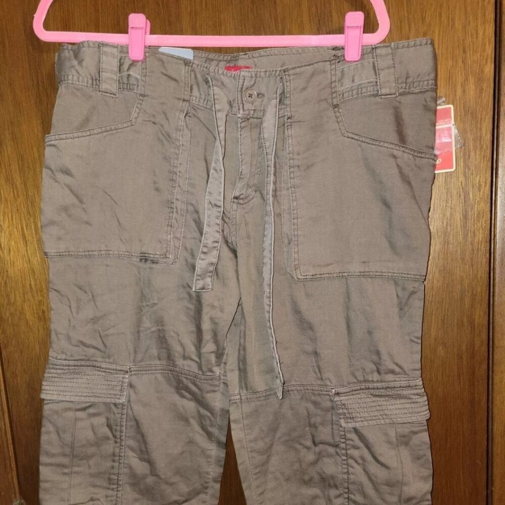 17 Mossimo Golden Brown Dark Khaki Capris Trendy Dress Pants Crops Work Career